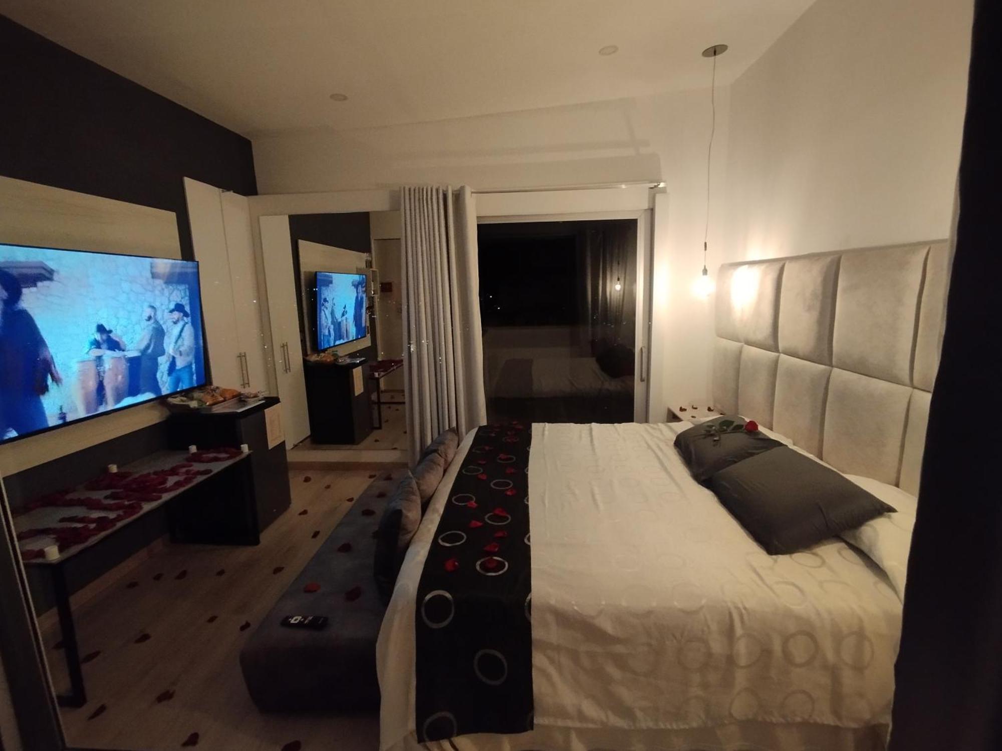 Penthouse Mirador Samsara Bed & Breakfast Ла Калера Екстериор снимка